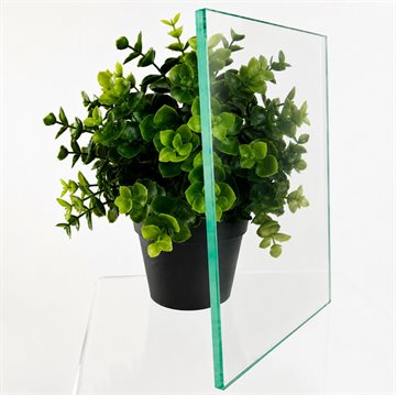 3 mm härdat glas med avdragen kant - Klar